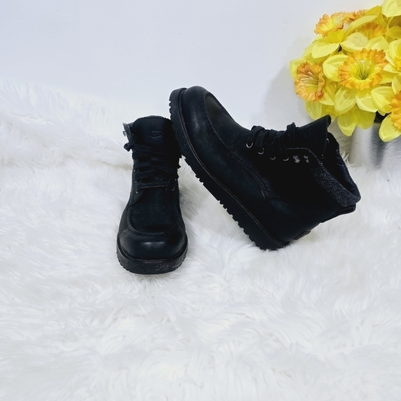 Ugg Merrick Black Leather Chukka Waterproof Boots Size 7.5 - Picture 8 of 8